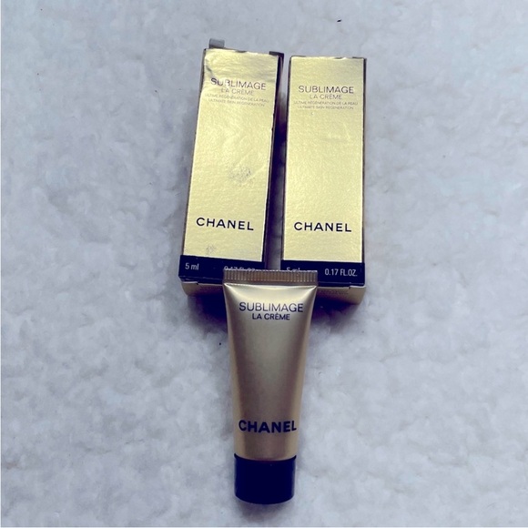 Authentic 4 piece bundle Chanel la crème 3.ml & 5.ml💕💕 - Picture 3 of 6